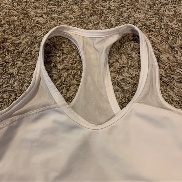 LULULEMON TANK 💵 BUNDLE TO SAVE 💵 - Picture 3 of 5